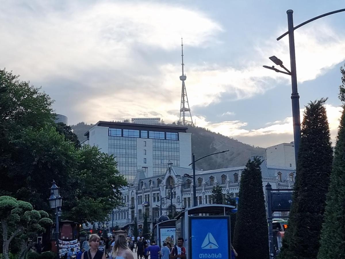 Вілла OLD TBILISI Freedom Square, Tbilisi Площадь Свободы Екстер'єр фото