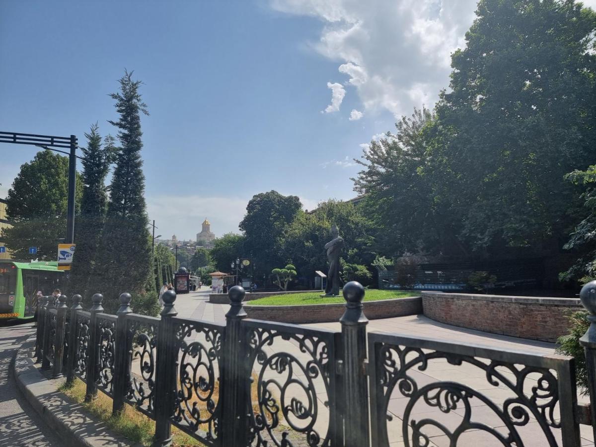 Вілла OLD TBILISI Freedom Square, Tbilisi Площадь Свободы Екстер'єр фото